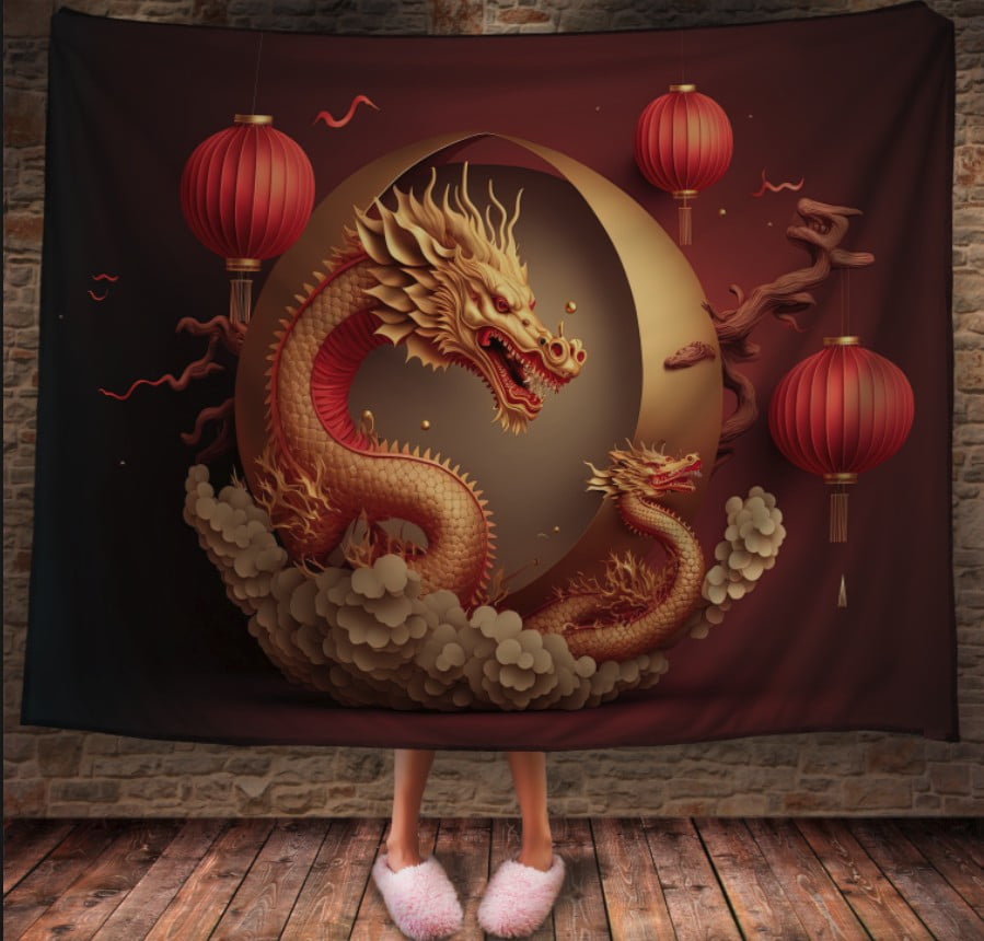 Золотий китайський дракон з червоними ліхтариками